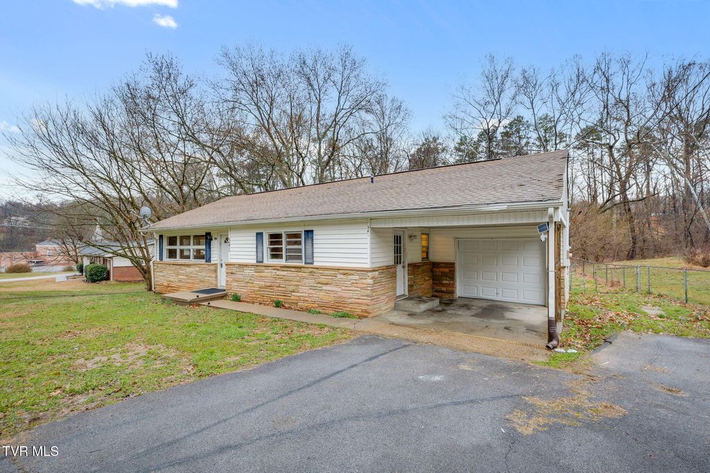 Photo of 541 Gravely Road, Kingsport, TN 37660 (MLS # 9991671)