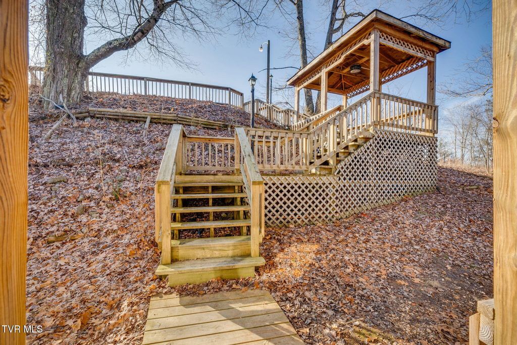 Photo of 120 Ray Circle, Richlands, VA 24641 (MLS # 9991606)