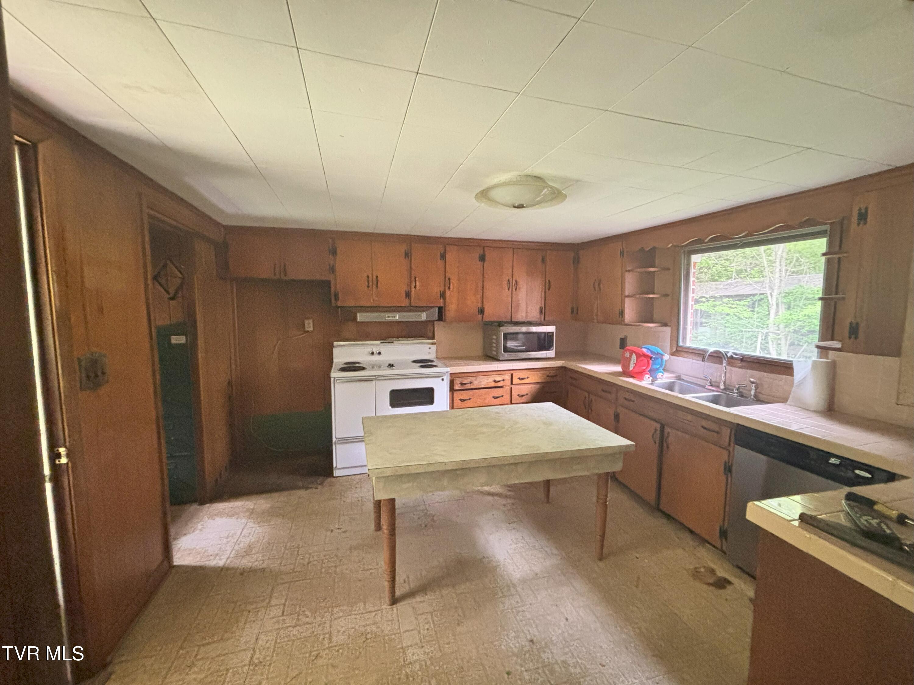 3719 Red Hill Road, Gate City, Virginia image 17