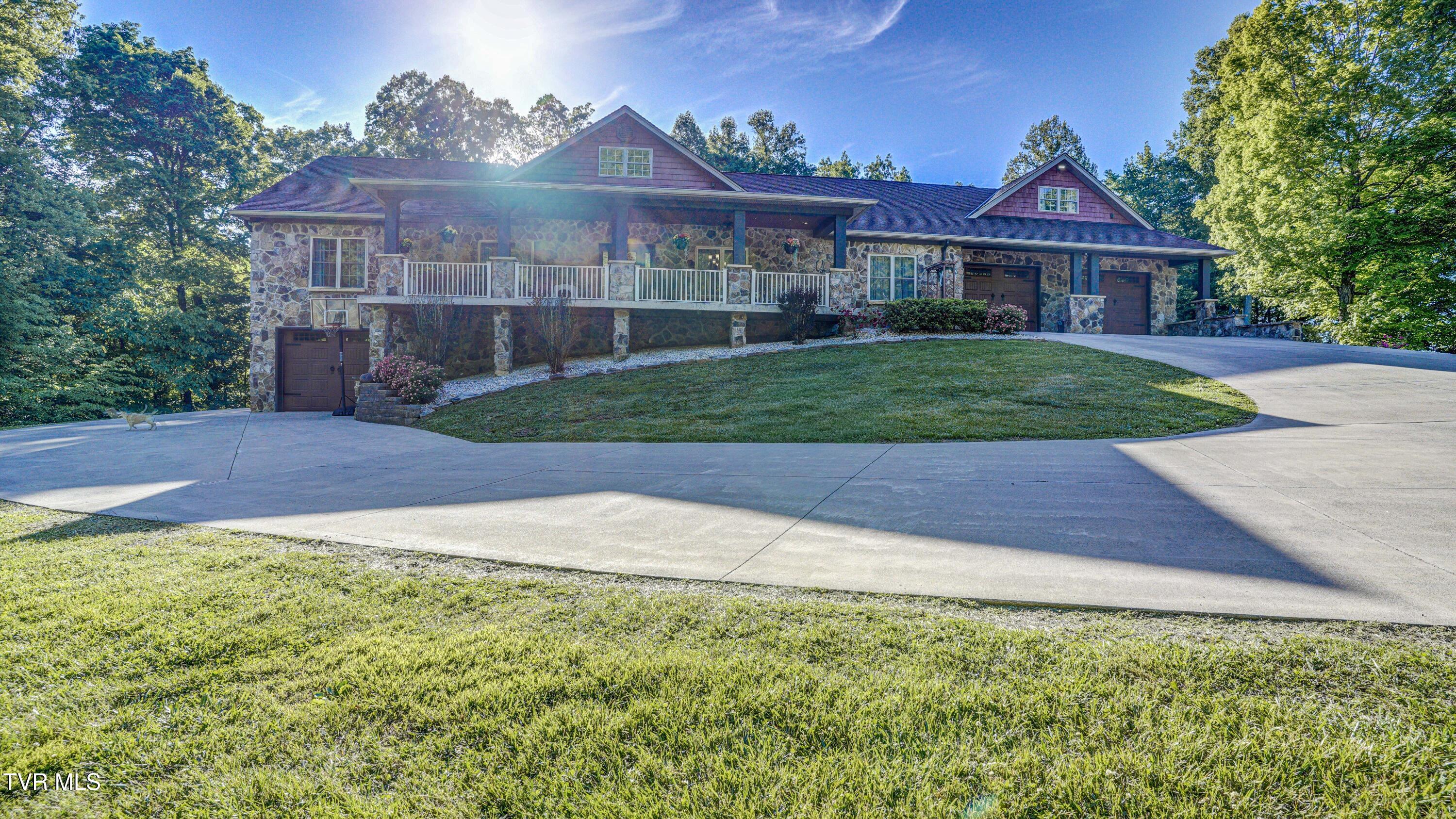 167 Tailwater Road