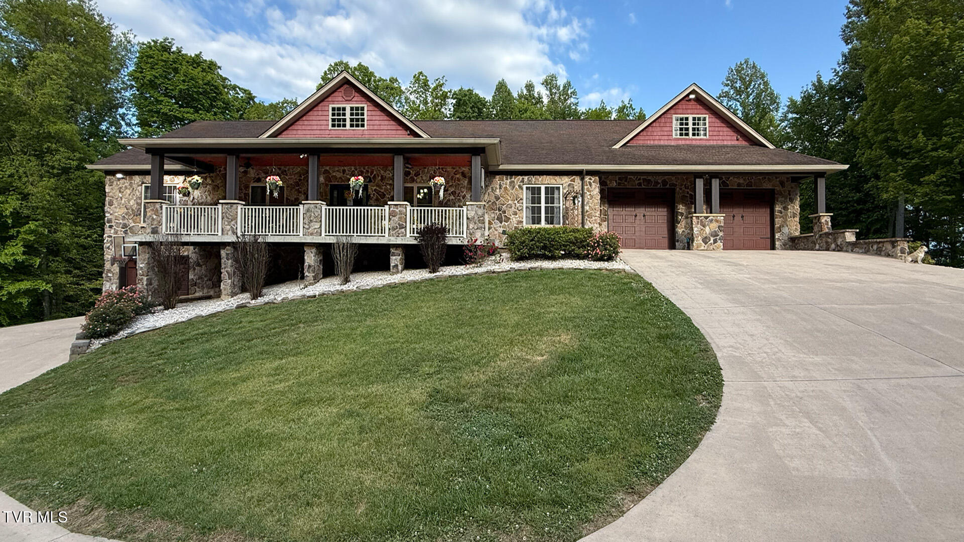 167 Tailwater Road
