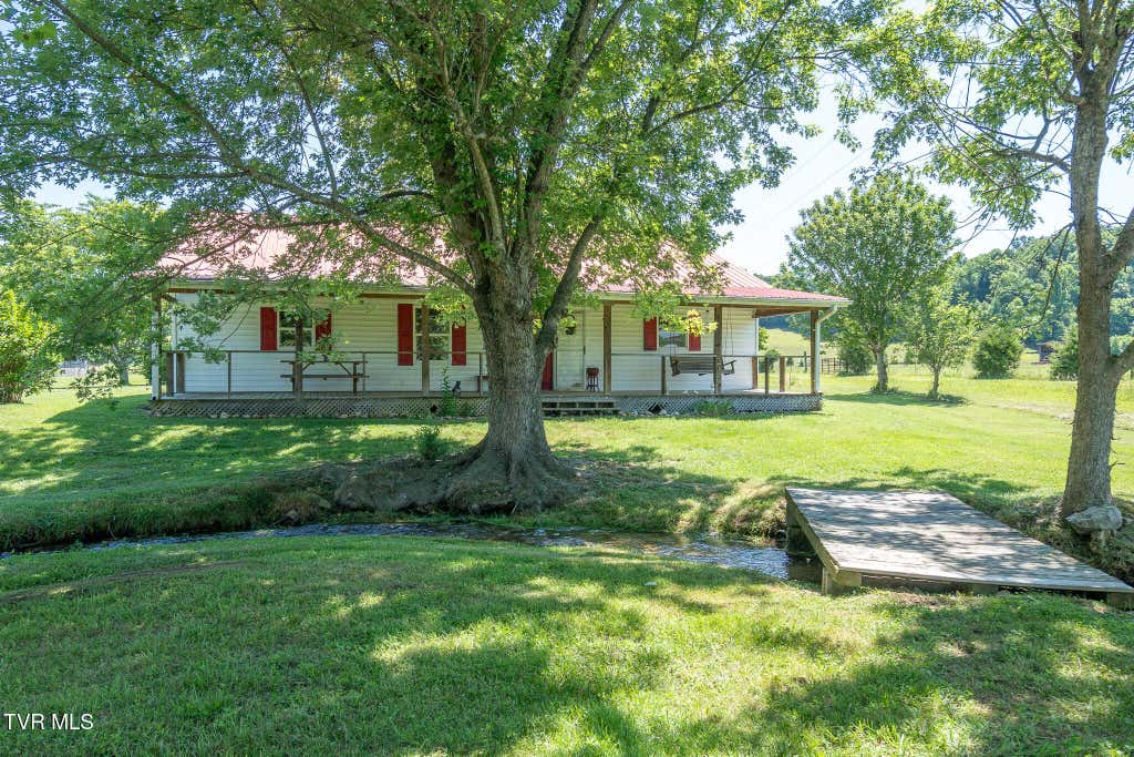 Photo of 1135 Pleasant Hill Road, Chuckey, TN 37641 (MLS # 9996459)