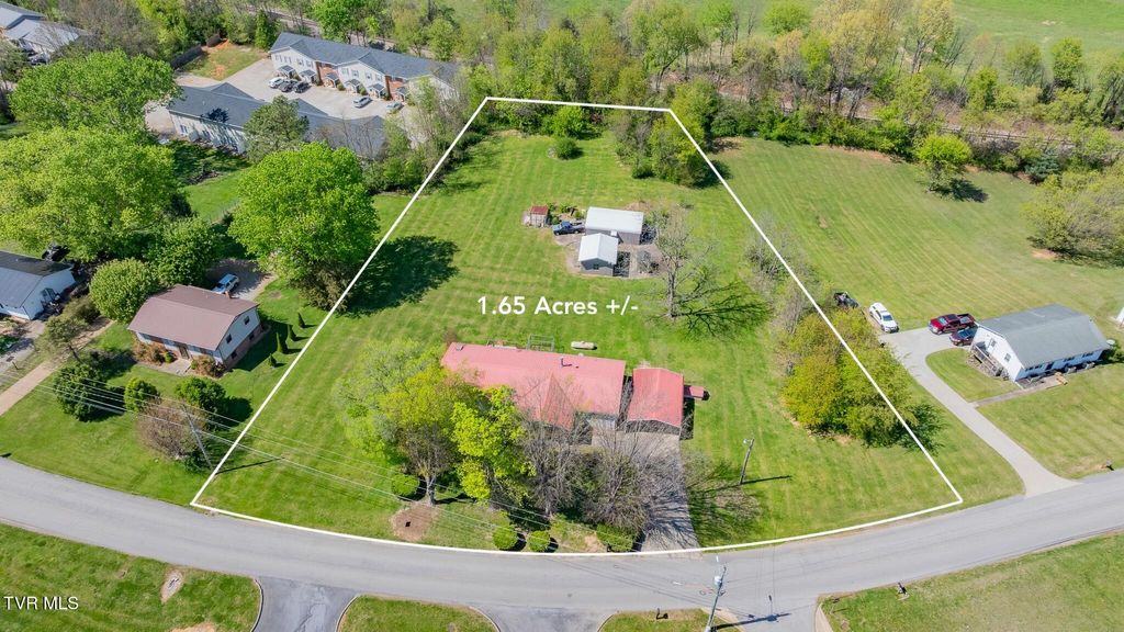 Photo of 985 Old Stage Road, Greeneville, TN 37745 (MLS # 9993741)