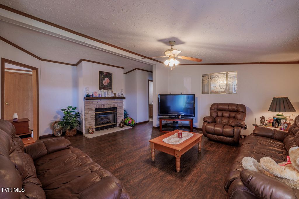 Photo of 985 Old Stage Road, Greeneville, TN 37745 (MLS # 9993741)