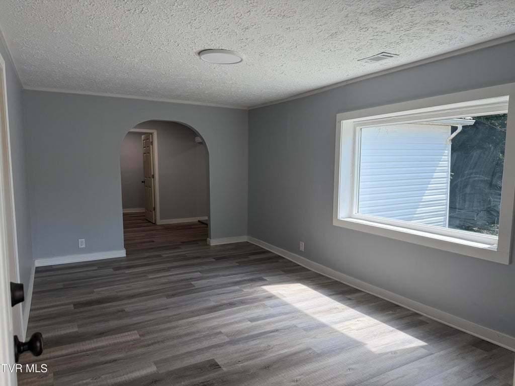 Photo of 620 Claremont Road, Kingsport, TN 37660 (MLS # 10000874)