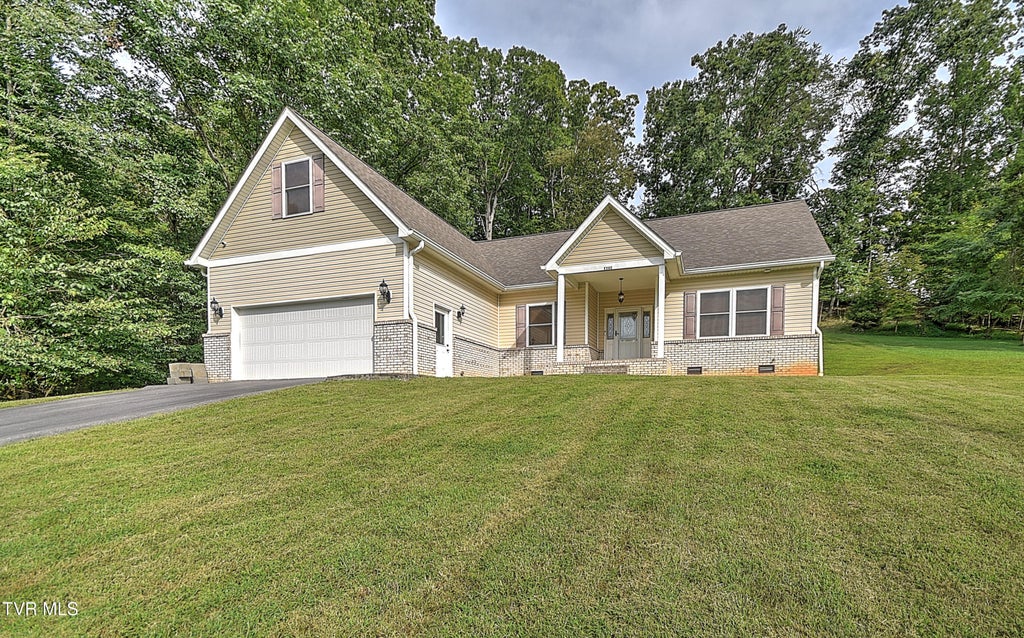 Photo of 3628 Hazelnut Drive, Kingsport, TN 37664 (MLS # 10000054)