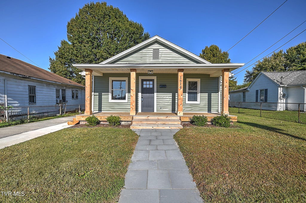 Photo of 1614 Park Street, Kingsport, TN 37664 (MLS # 10002481)