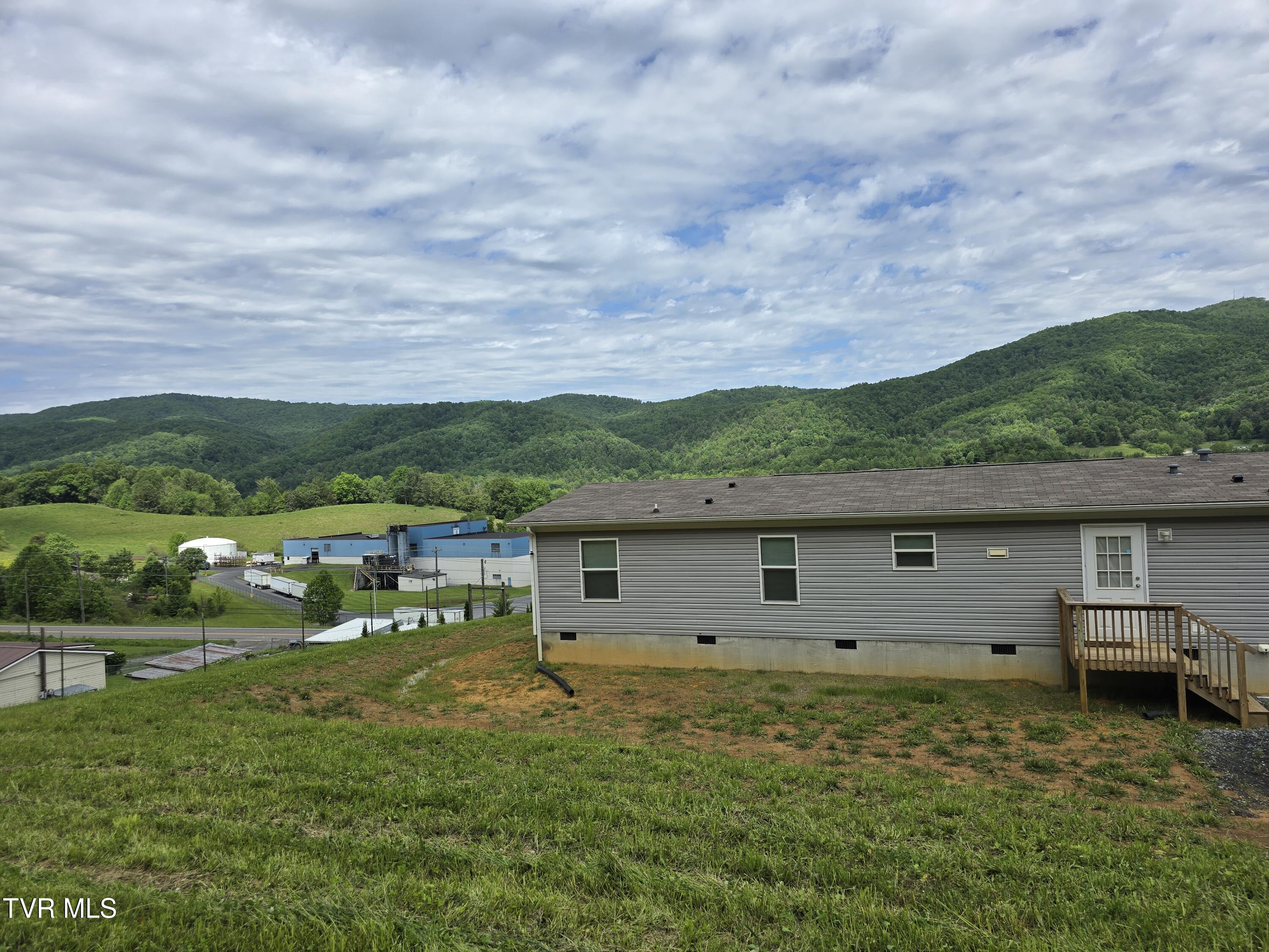 3216 Unicoi Drive, Unicoi, Tennessee image 25