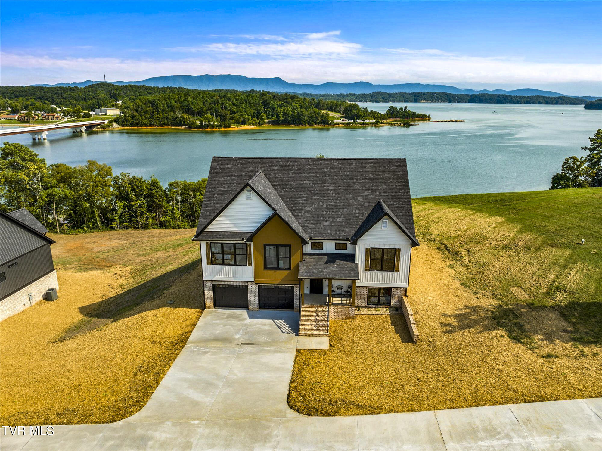 407 Hampton Way, Dandridge, Tennessee image 1