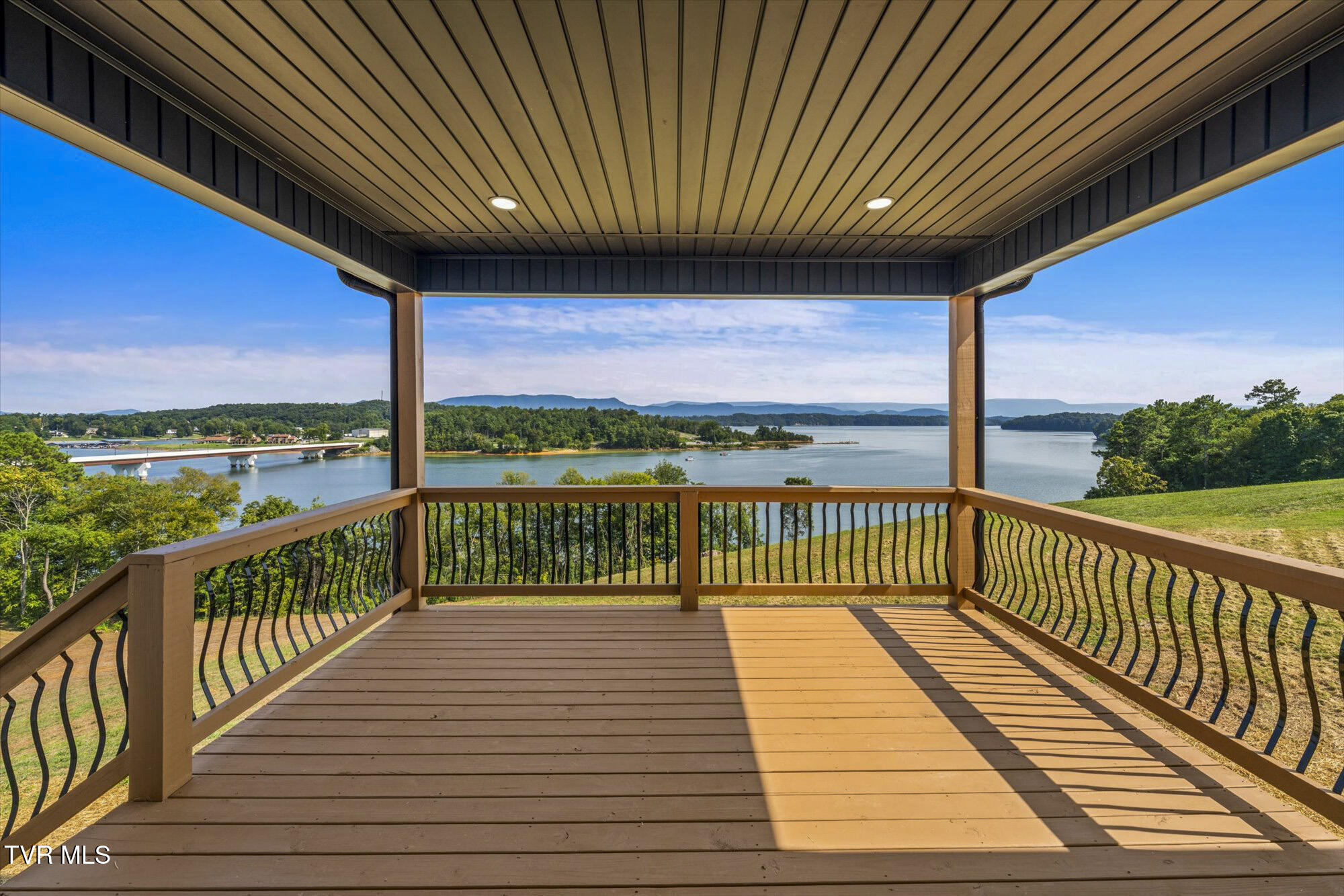 407 Hampton Way, Dandridge, Tennessee image 17
