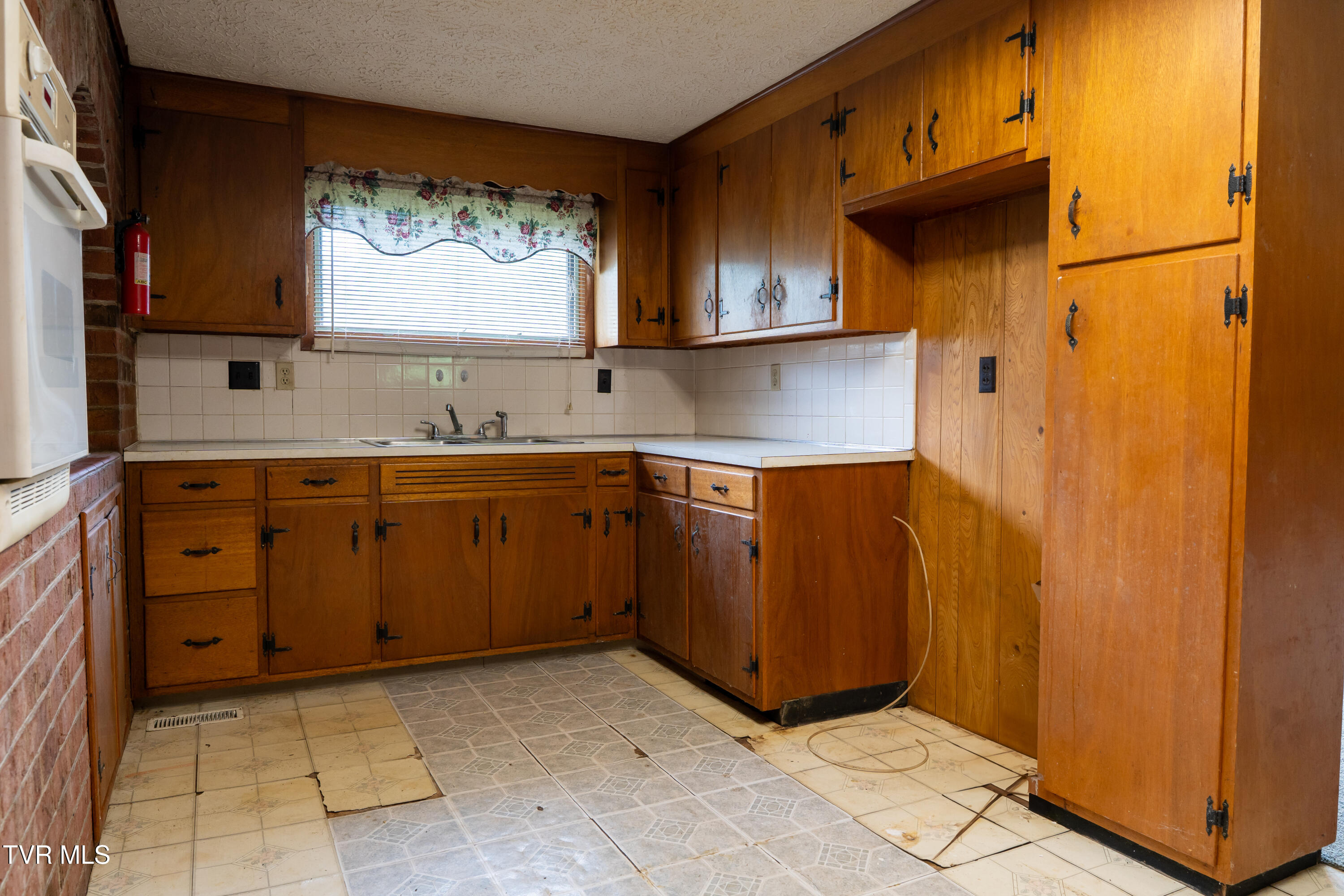 1583 Rock Springs Road, Kingsport, Tennessee image 15