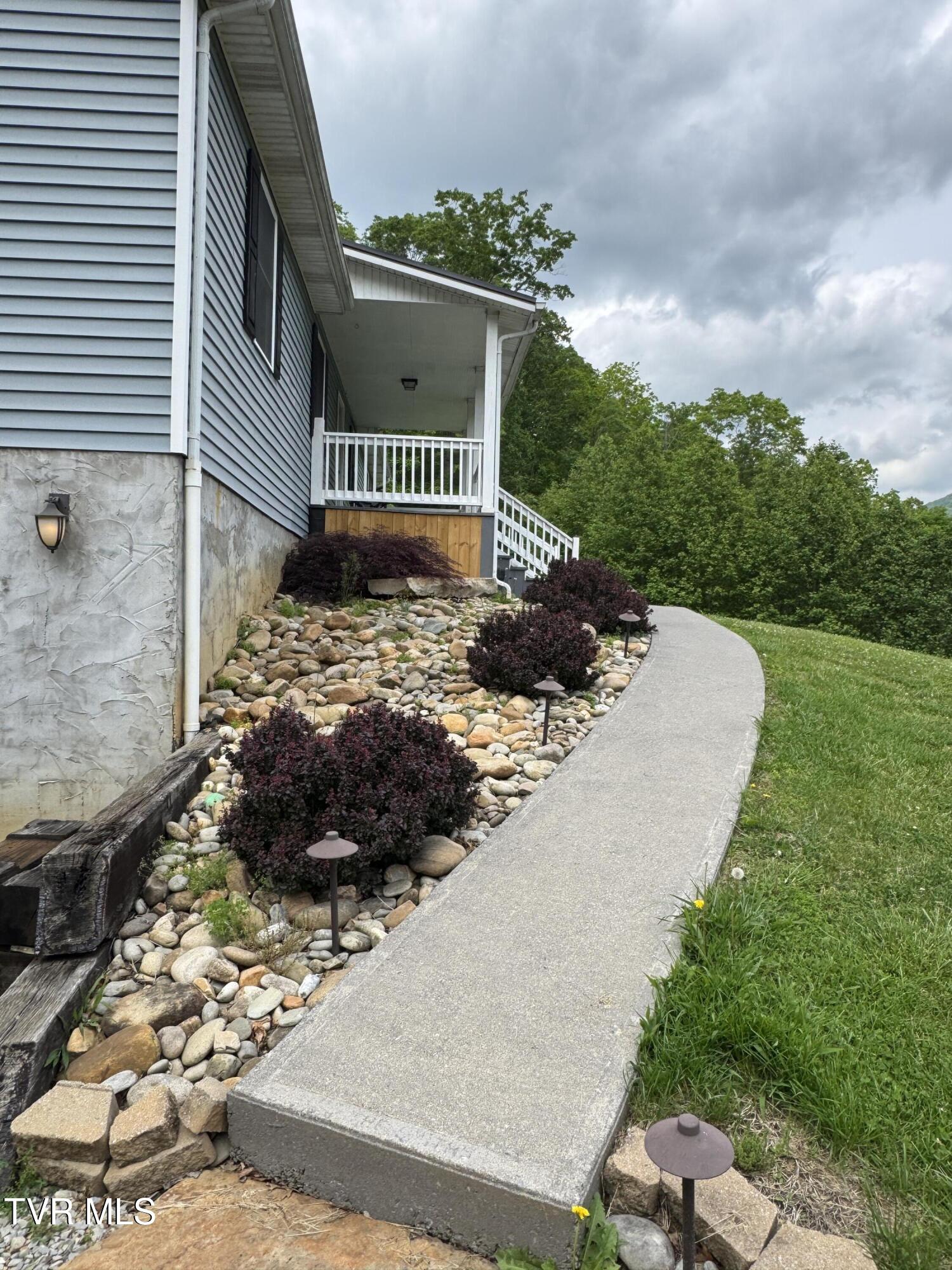 181 Dream Trail, Big Stone Gap, Virginia image 2