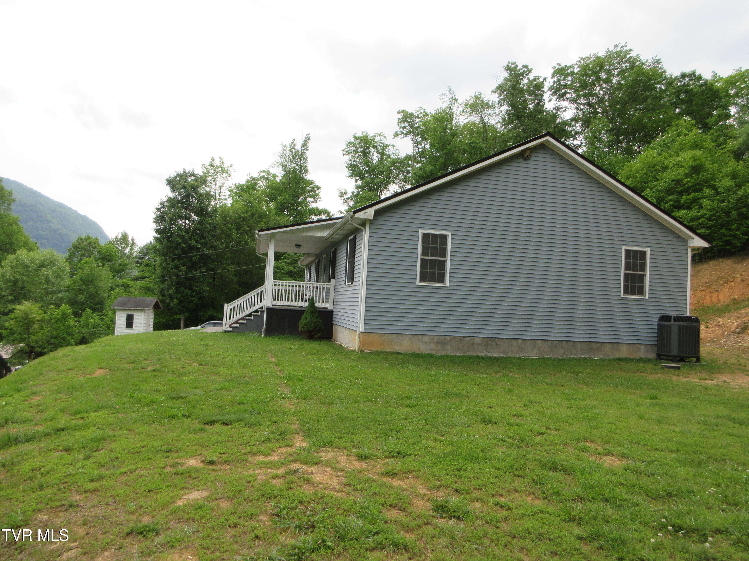 181 Dream Trail, Big Stone Gap, Virginia image 3
