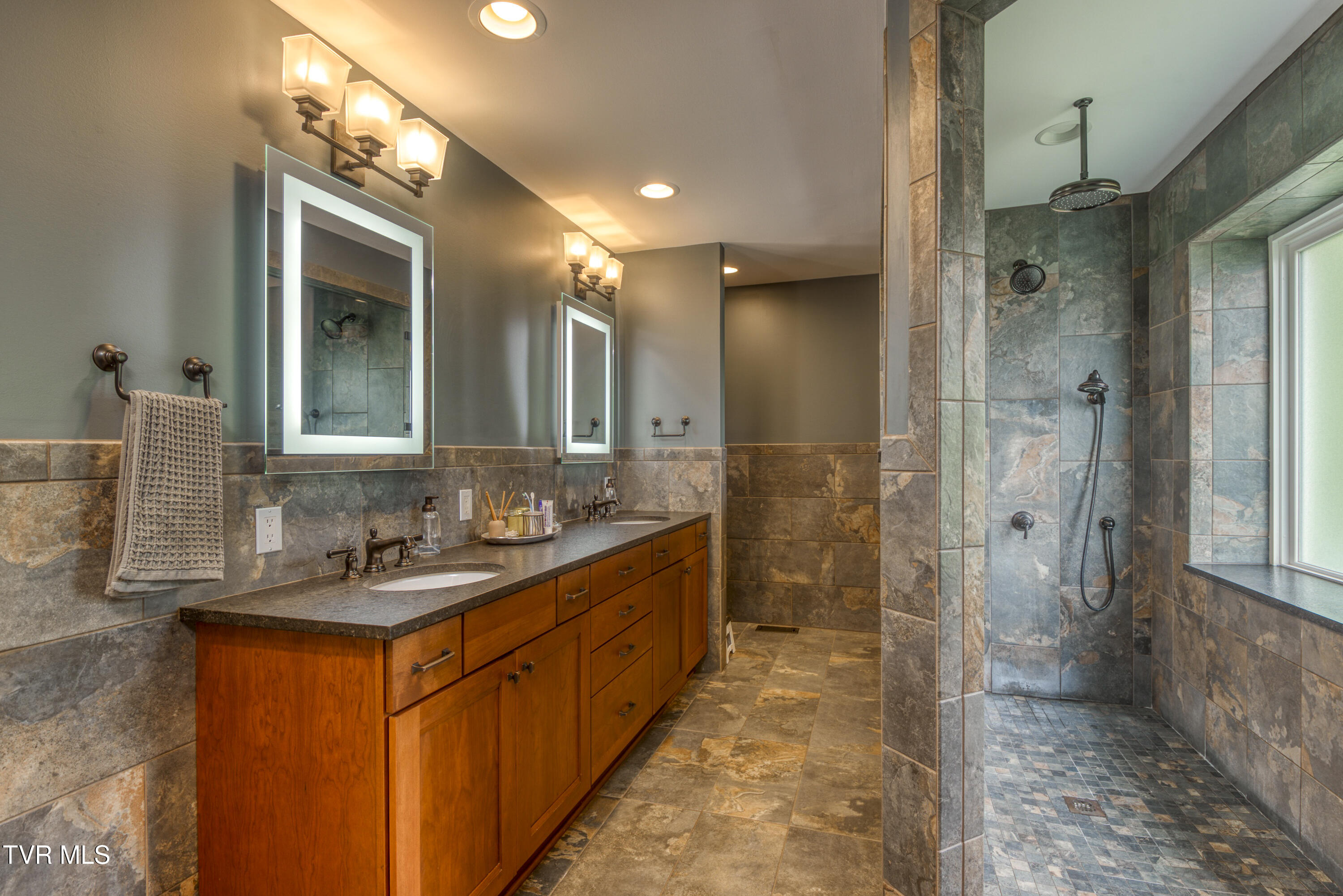 22319 Campground Rd Road, Bristol, Virginia image 47