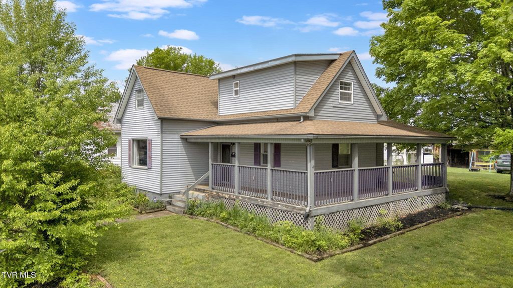 Photo of 302 Wilson Avenue, Johnson City, TN 37604 (MLS # 9985455)