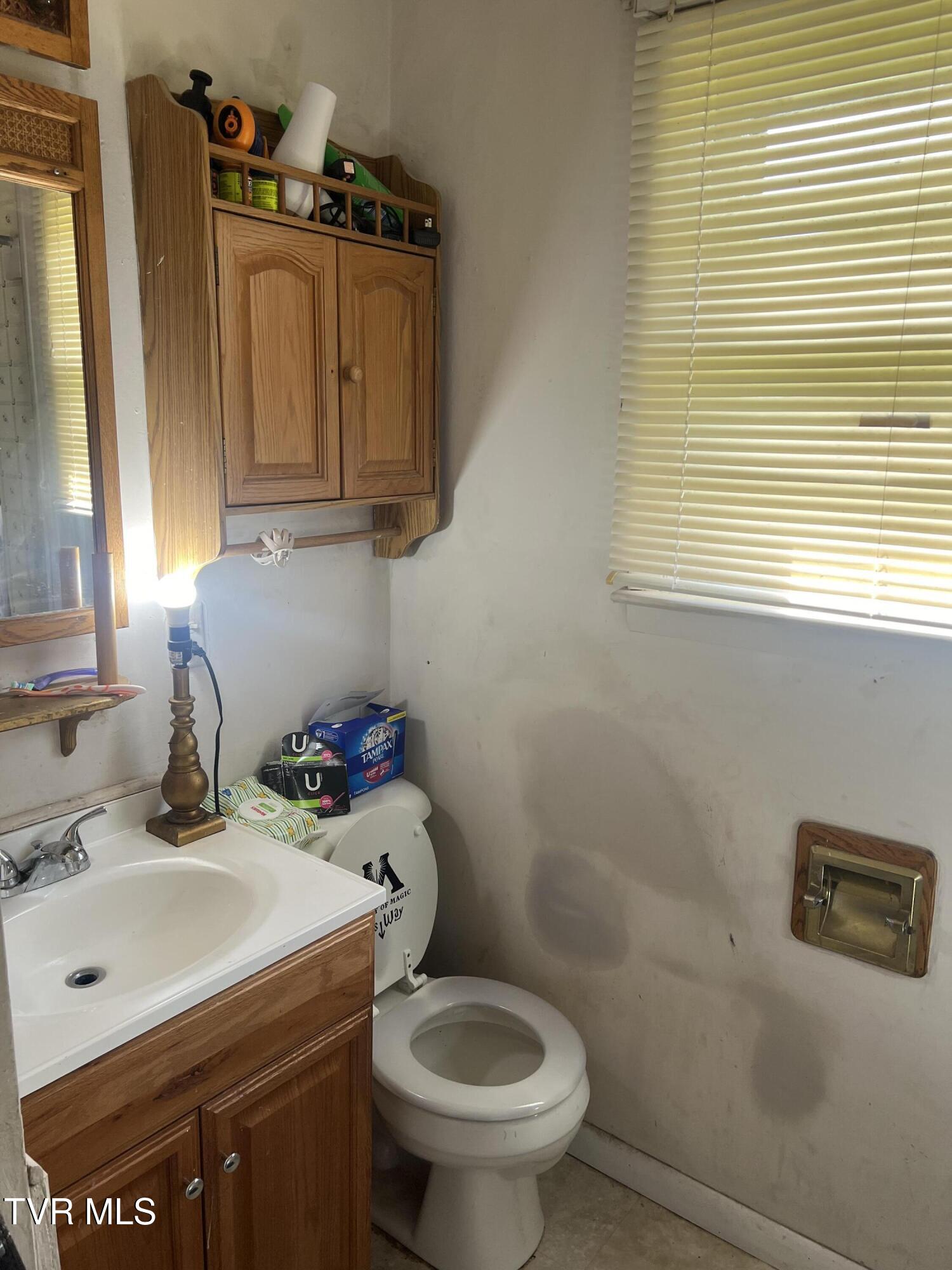 2704 6th Avenue, Big Stone Gap, Virginia image 8