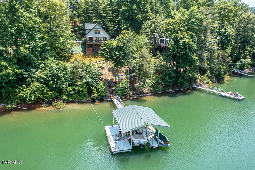 Photo of 249 Candlewood Lane, Butler, TN 37640 (MLS # 9996104)