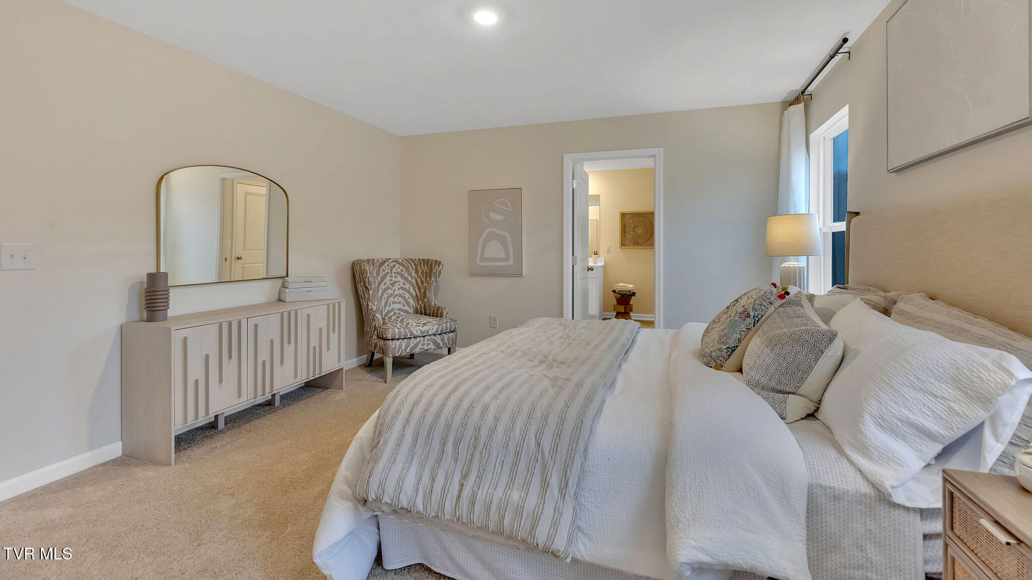 1513 Fox Meadows Circle, Bluff City, Tennessee image 12