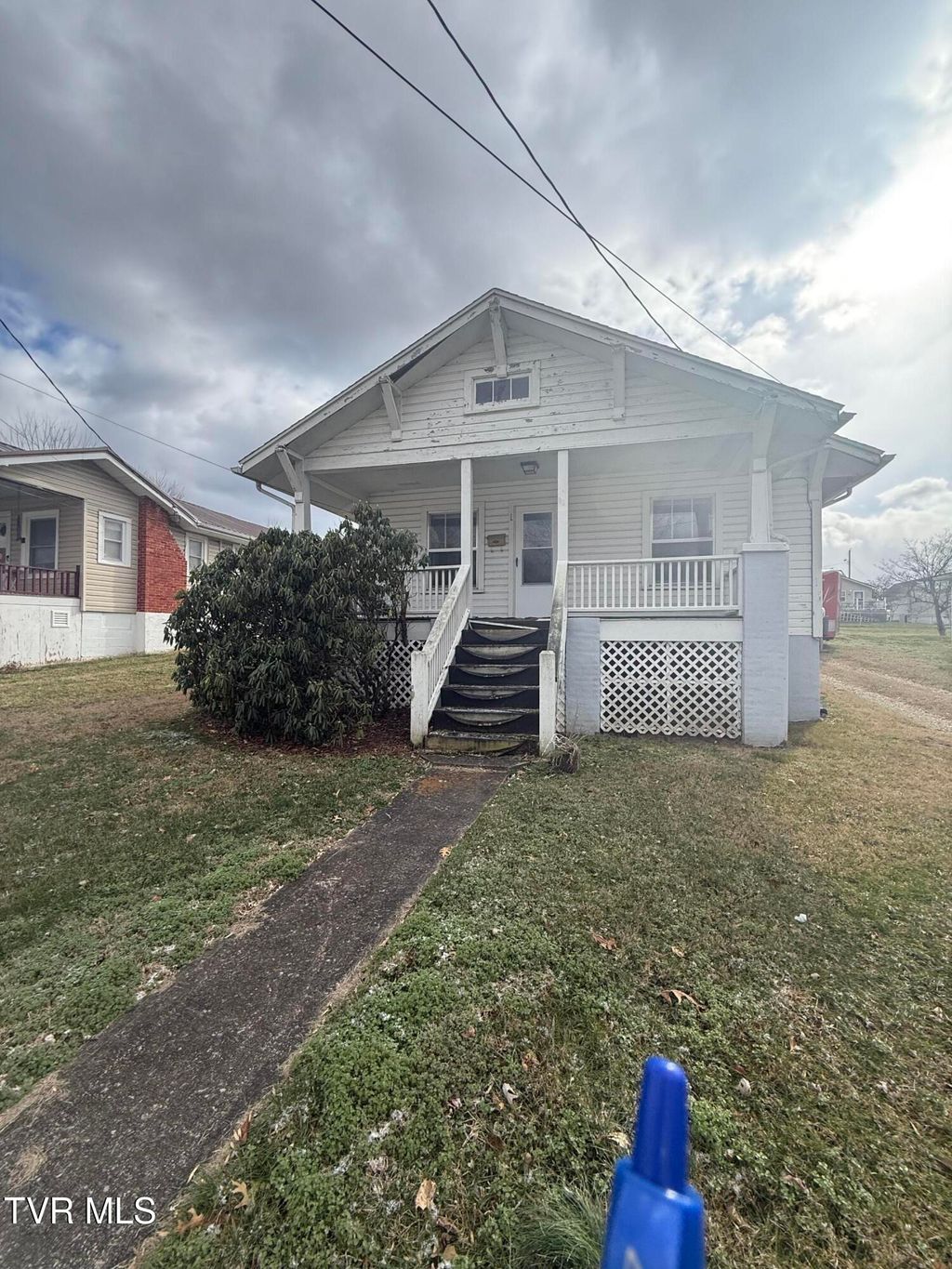 Photo of 510 Washington Avenue, Elizabethton, TN 37643 (MLS # 9990199)