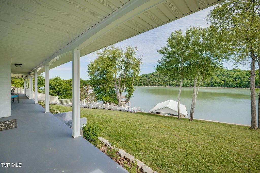 Photo of 136 Meredith Circle, Johnson City, TN 37615 (MLS # 9994825)