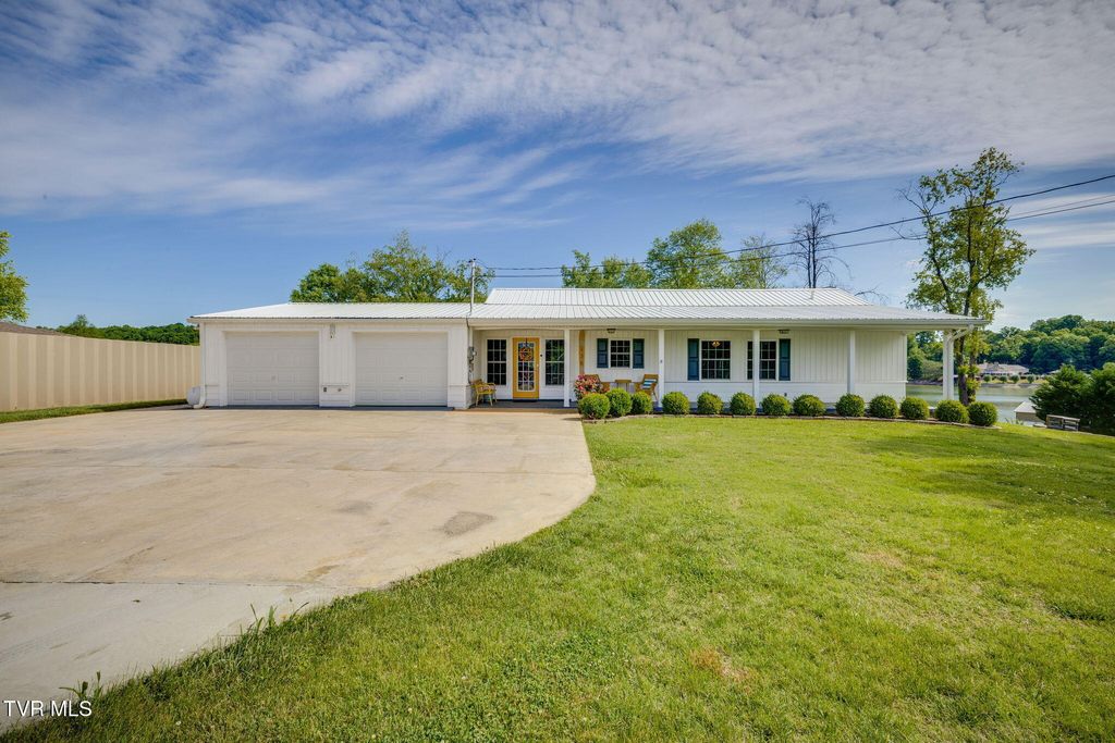 Photo of 136 Meredith Circle, Johnson City, TN 37615 (MLS # 9994825)
