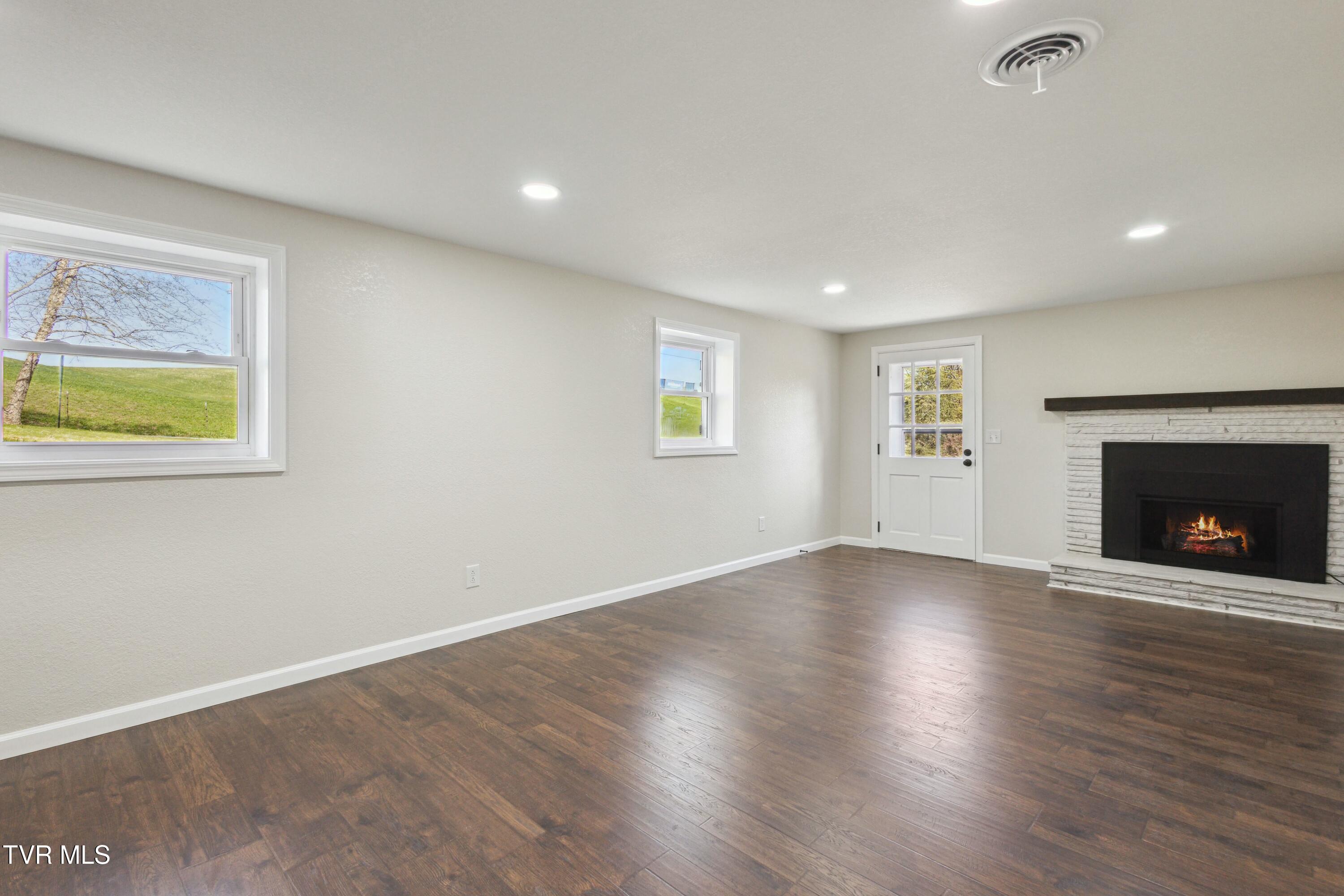 6210 Old Asheville Highway, Greeneville, Tennessee image 24