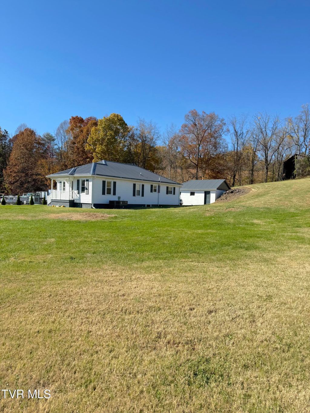 Photo of 610 Boones Creek Road, Jonesborough, TN 37659 (MLS # 9988239)