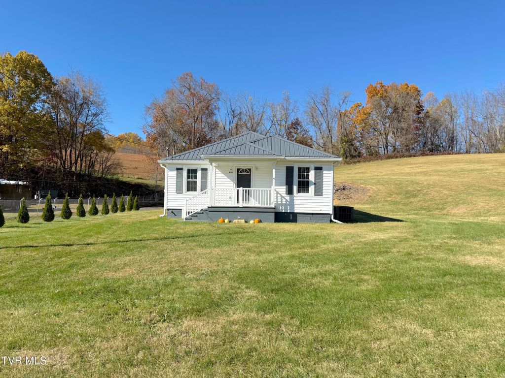 Photo of 610 Boones Creek Road, Jonesborough, TN 37659 (MLS # 9988239)