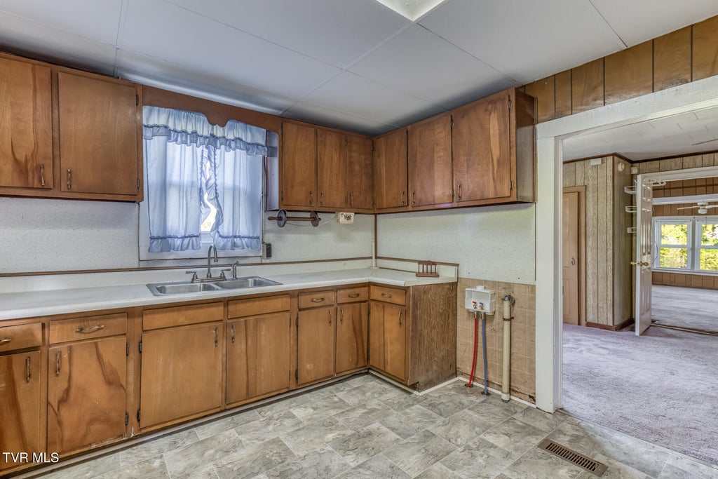 Photo of 242 Robinson Avenue, Pennington Gap, VA 24277 (MLS # 10000220)