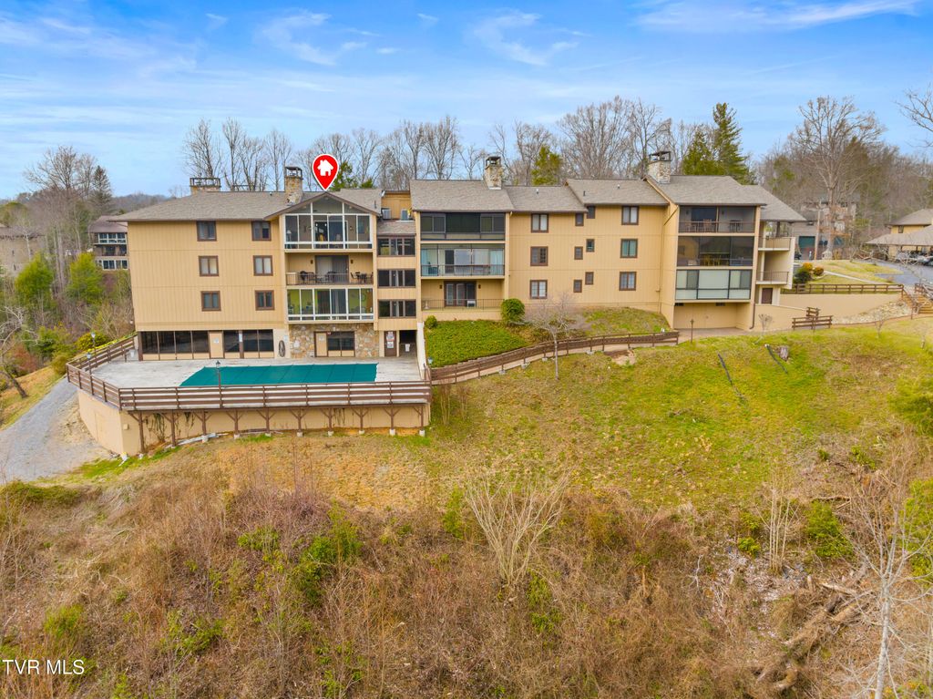 Photo of 1824 Oriole Road #Apt 305, Gatlinburg, TN 37738 (MLS # 9991690)
