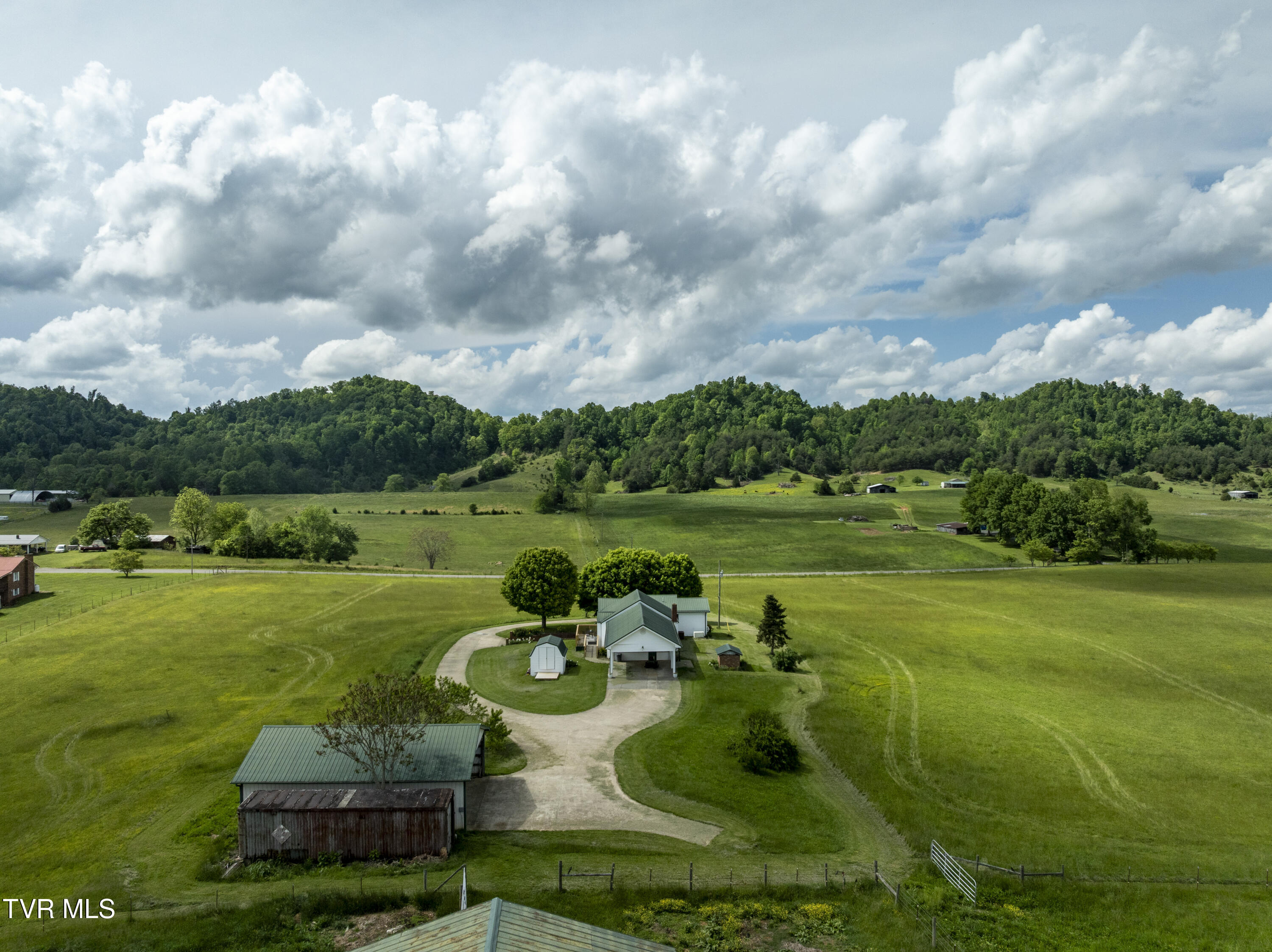 3570 Stanley Valley Road, Surgoinsville, Tennessee image 3
