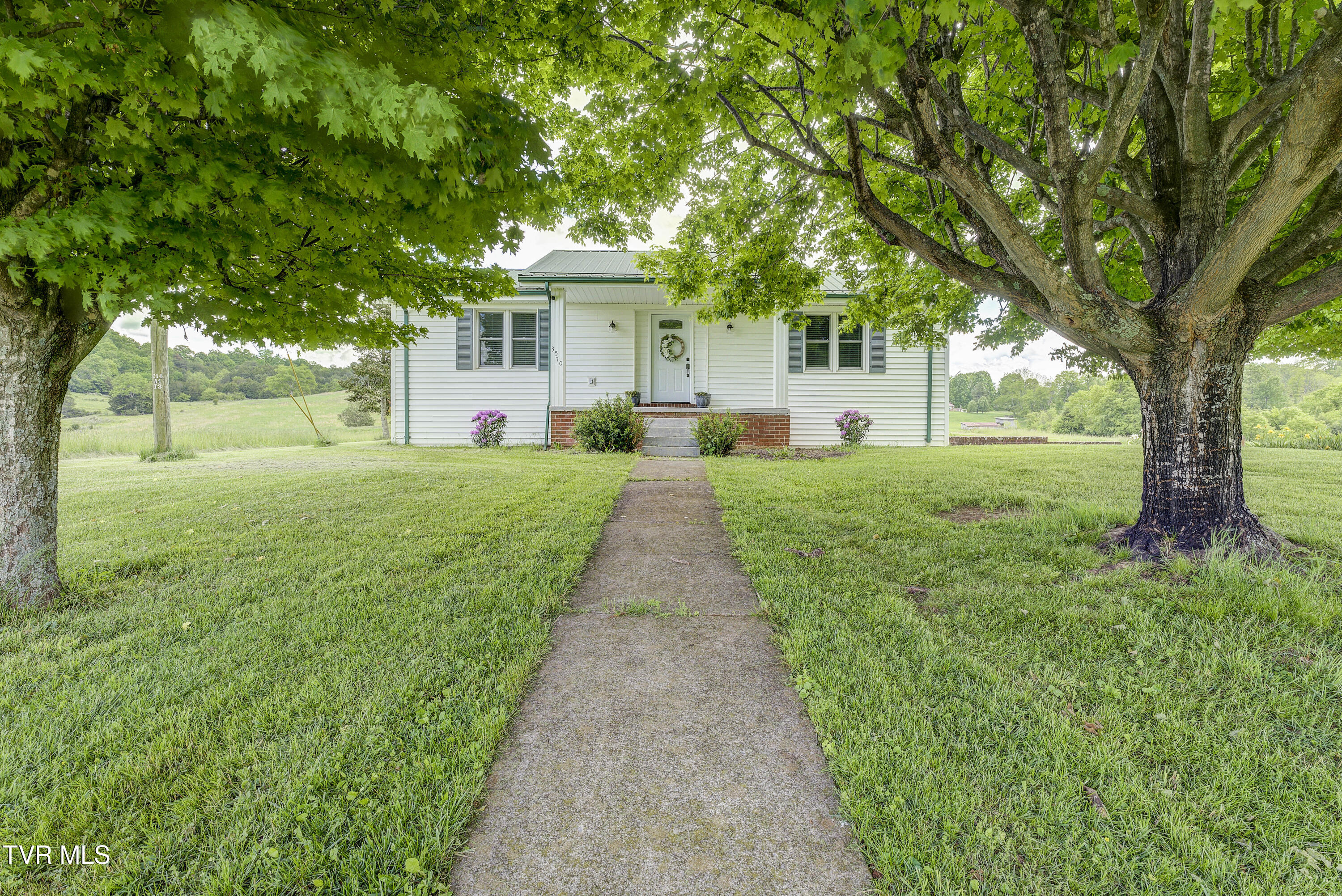 3570 Stanley Valley Road, Surgoinsville, Tennessee image 8