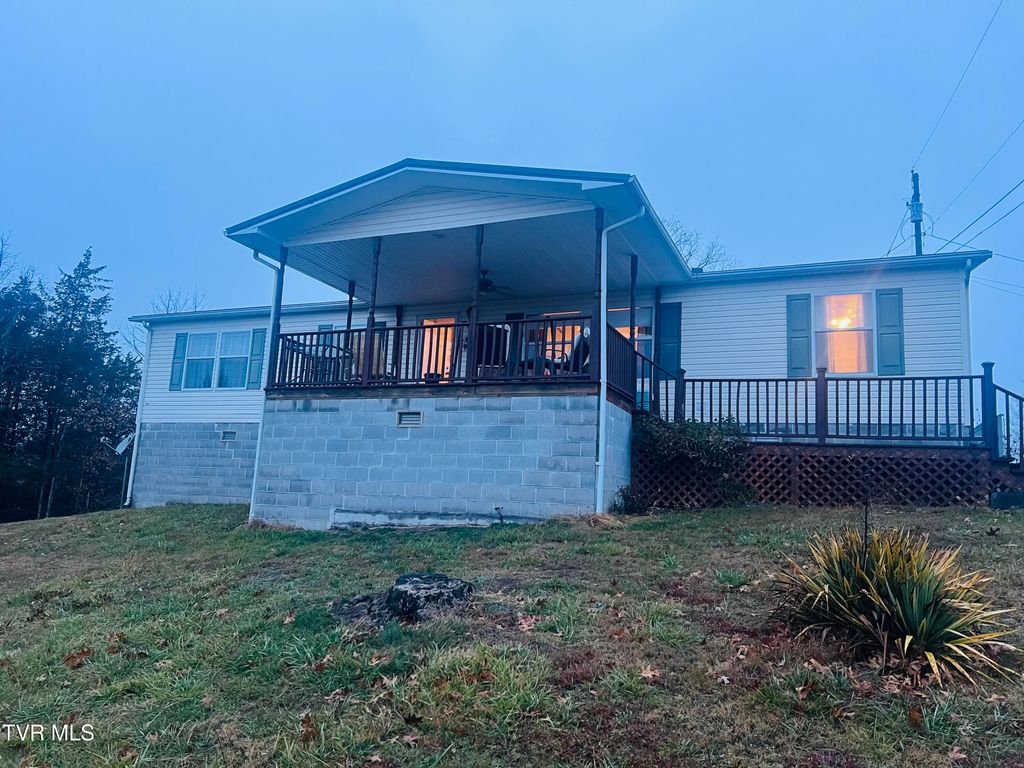 Photo of 490 Courthouse Drive, Castlewood, VA 24224 (MLS # 9988867)