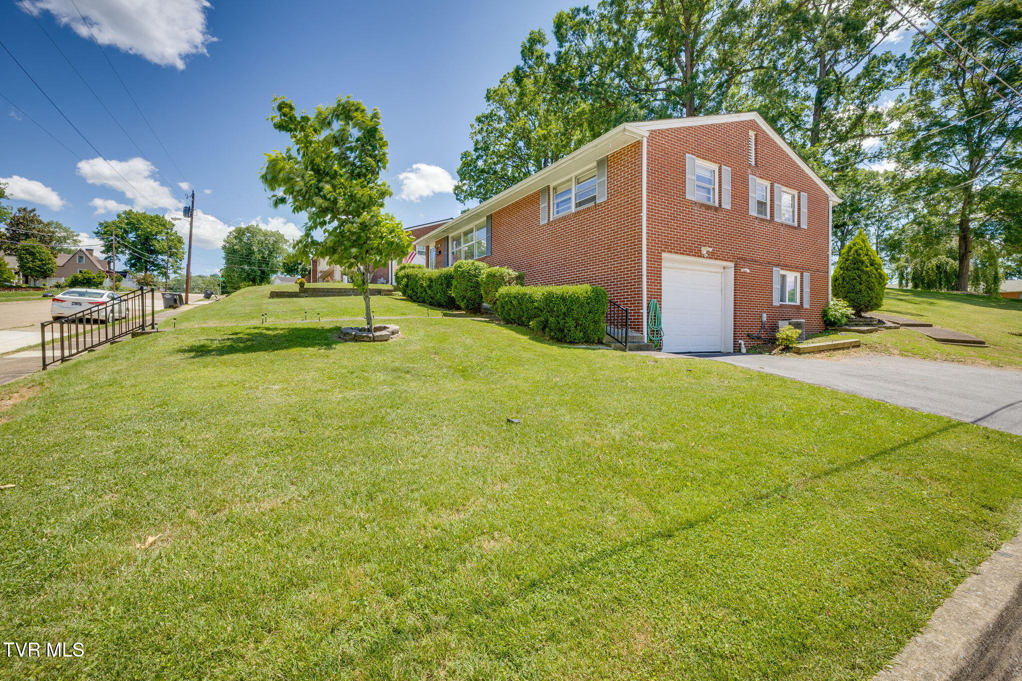 2228 Bruce Street, Kingsport, Tennessee image 3