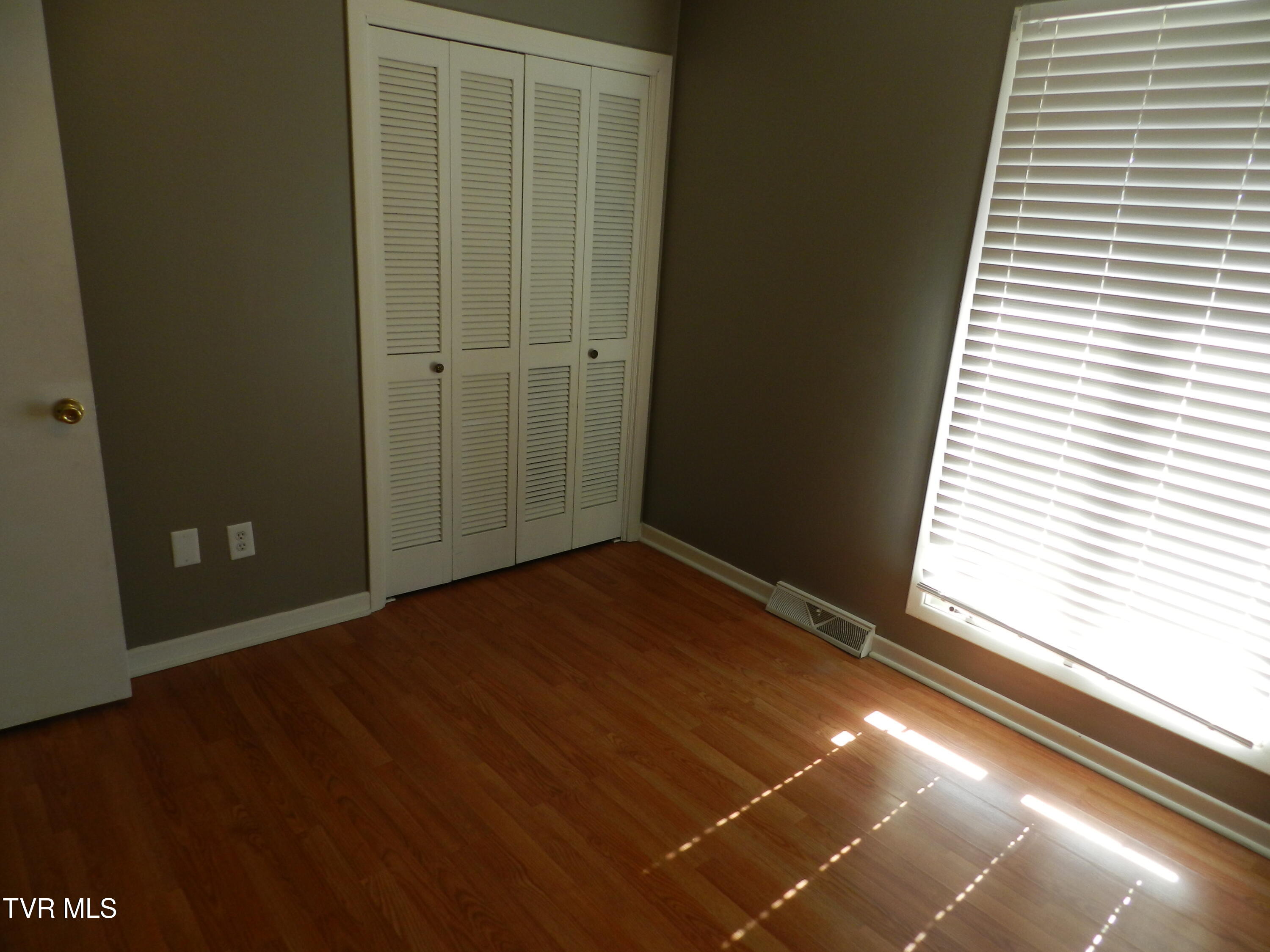 730 Dover Avenue, Mount Carmel, Tennessee image 19