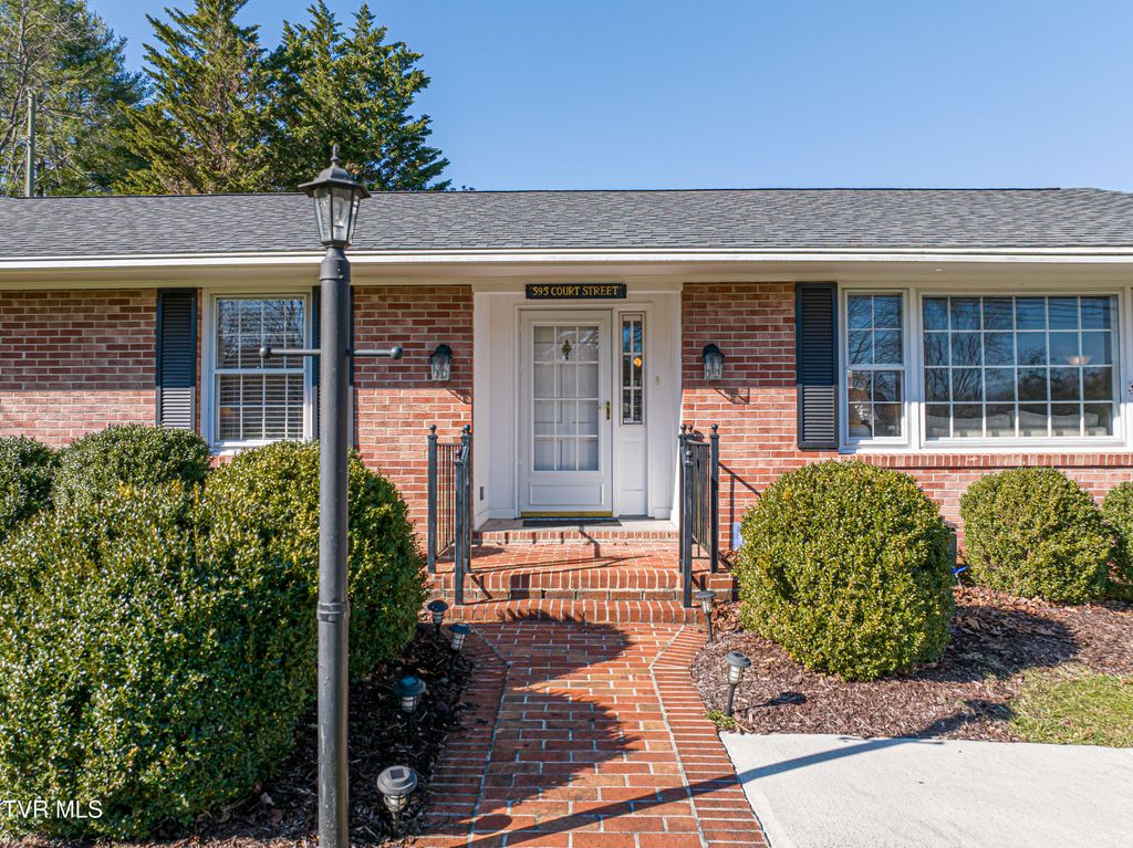 Photo of 595 Court Street, Abingdon, VA 24210 (MLS # 9991940)