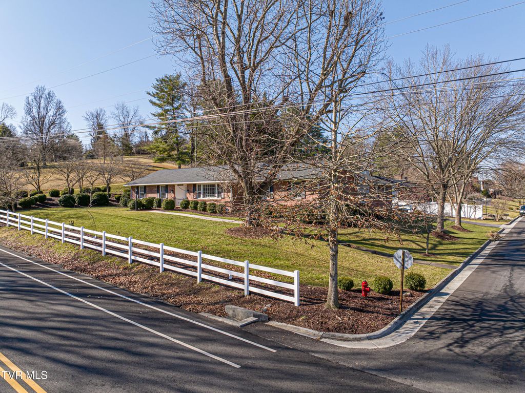 Photo of 595 Court Street, Abingdon, VA 24210 (MLS # 9991940)