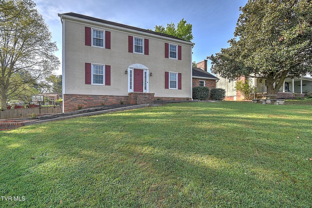 Photo of 1420 Ruthbrooke Drive, Mount Carmel, TN 37645 (MLS # 9993941)