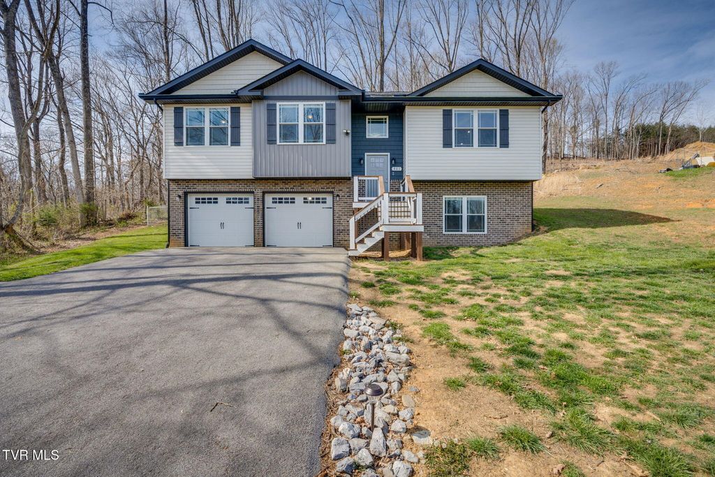 Photo of 861 Cedar Branch Road, Kingsport, TN 37664 (MLS # 9992883)
