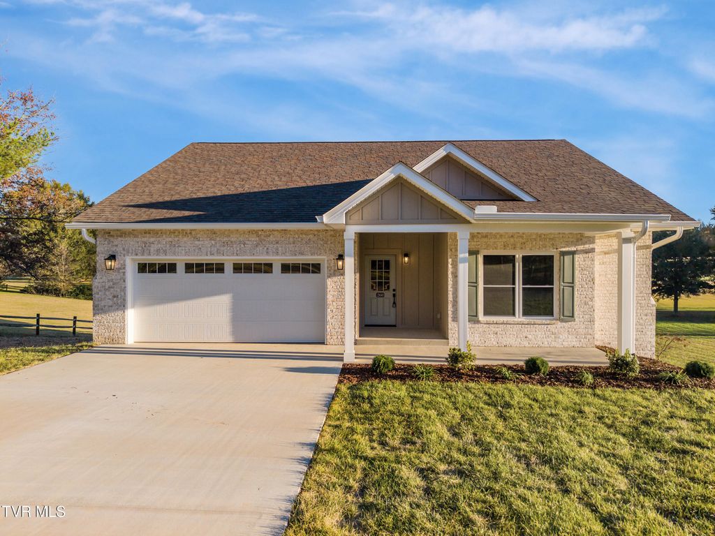 Photo of 260 Par Lane, Greeneville, TN 37743 (MLS # 9988030)