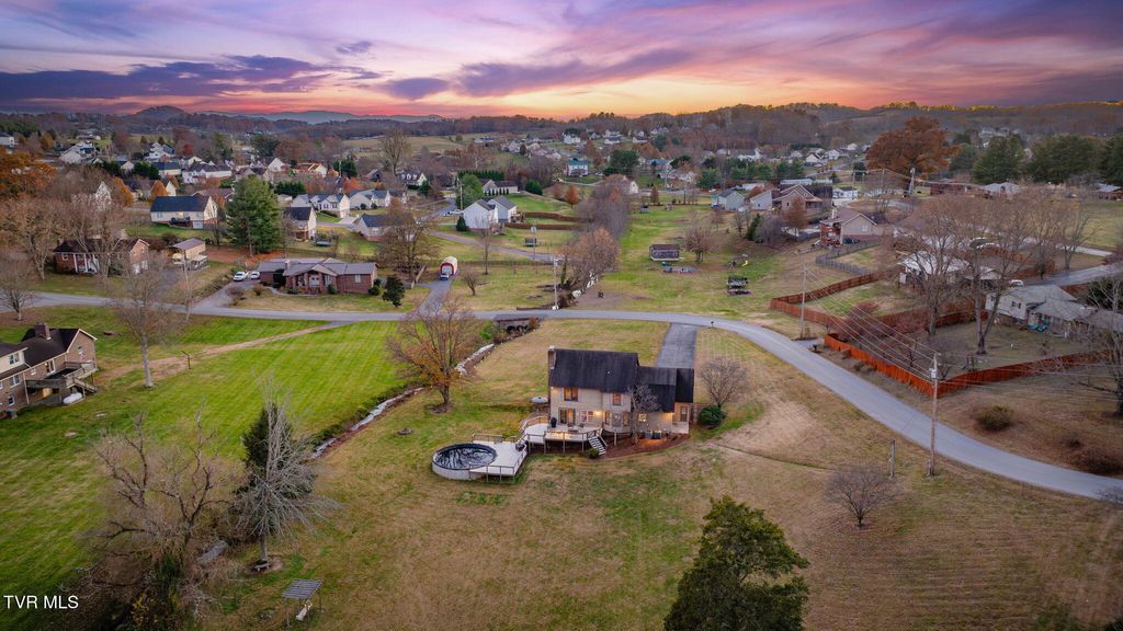 Photo of 124 Highland Hills Drive, Gray, TN 37615 (MLS # 9988350)