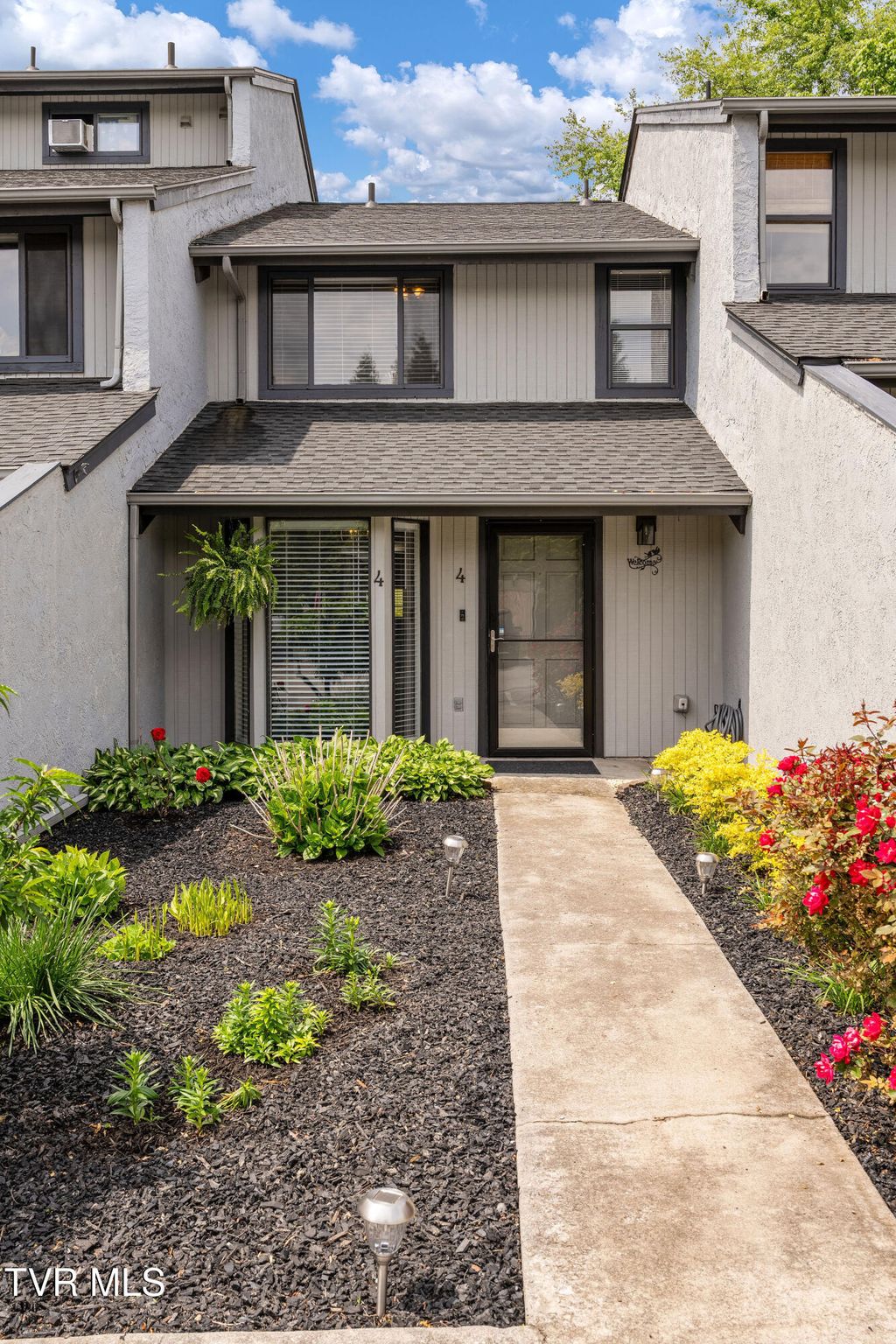 Photo of 2420 Volunteer Parkway #4, Bristol, TN 37620 (MLS # 9995130)