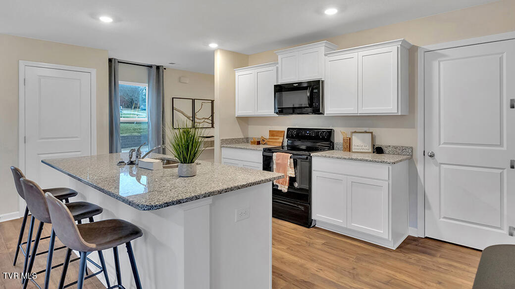 277 Chimney View Loop