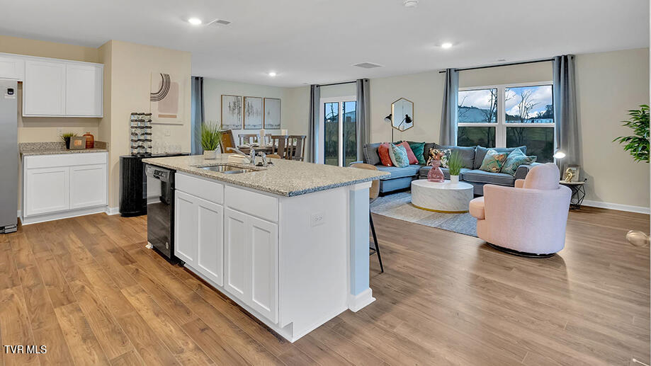 277 Chimney View Loop