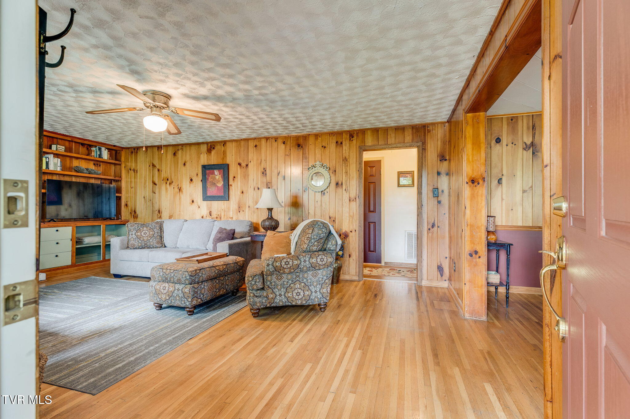 112 Crossway Road, Bristol, Virginia image 4
