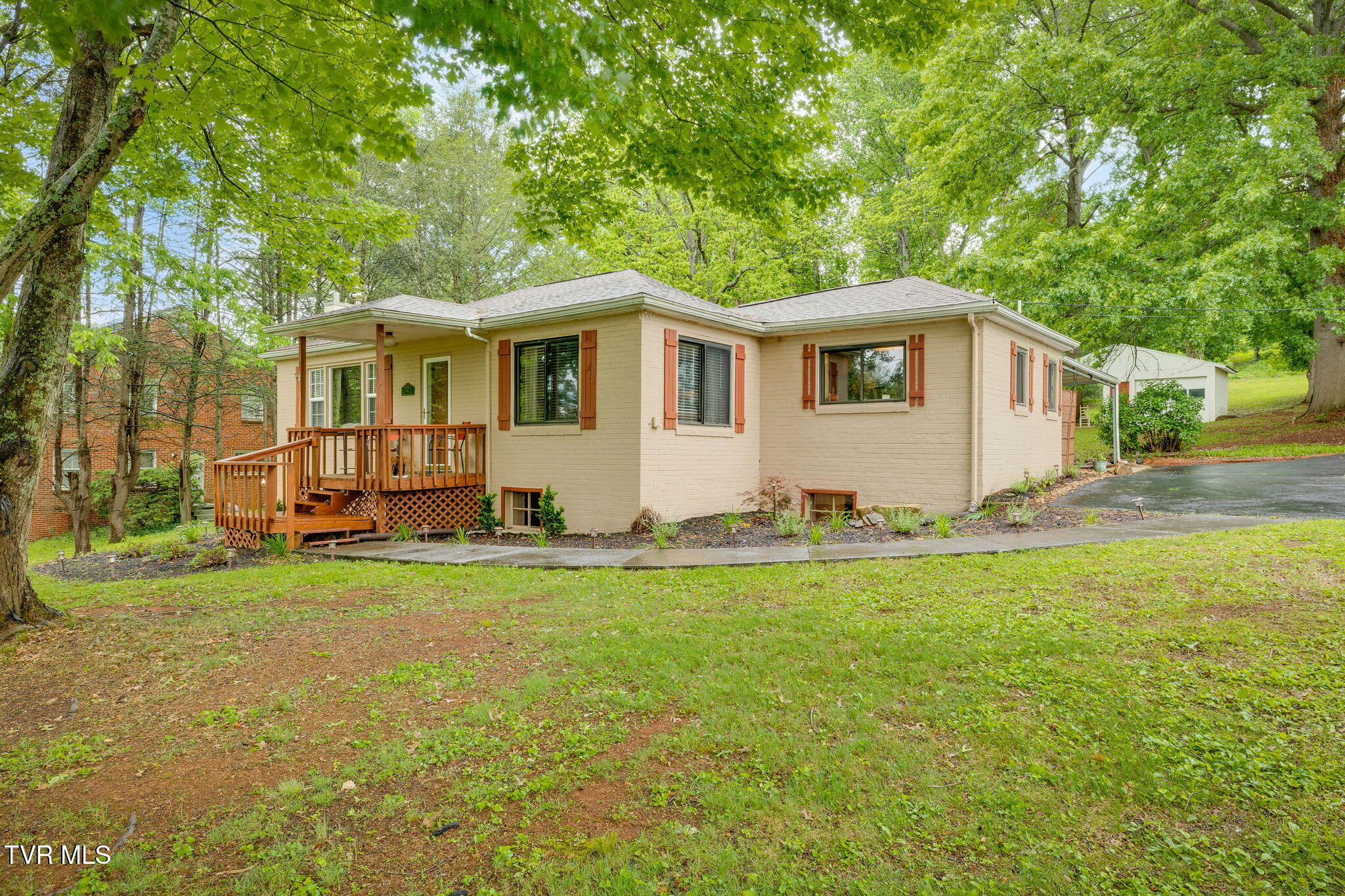 112 Crossway Road, Bristol, Virginia image 1