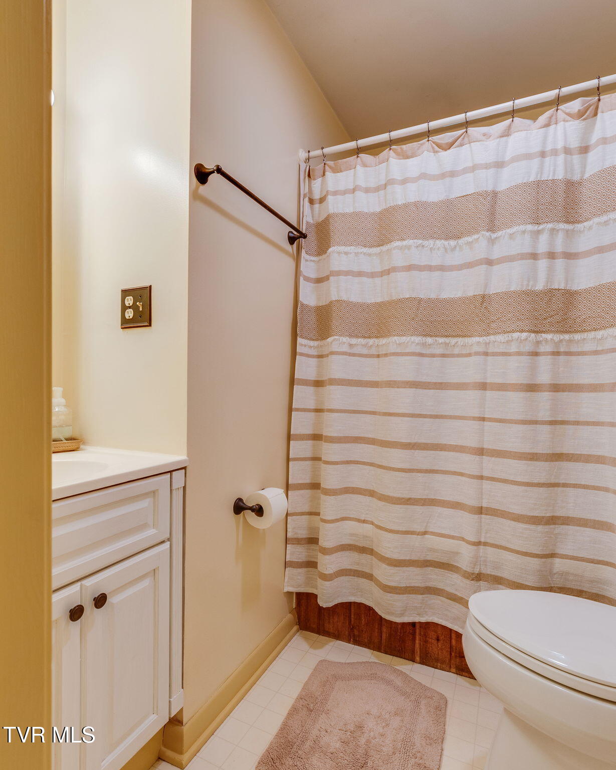 112 Crossway Road, Bristol, Virginia image 15