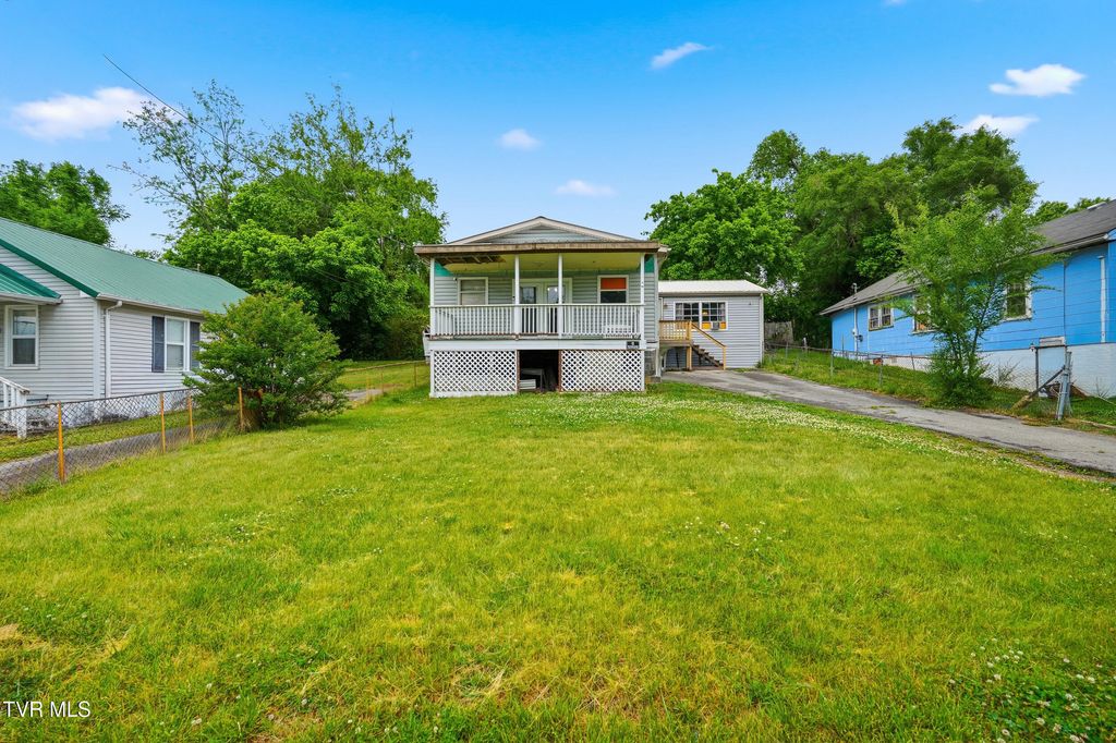 Photo of 345 Virgil Avenue, Kingsport, TN 37665 (MLS # 9995011)