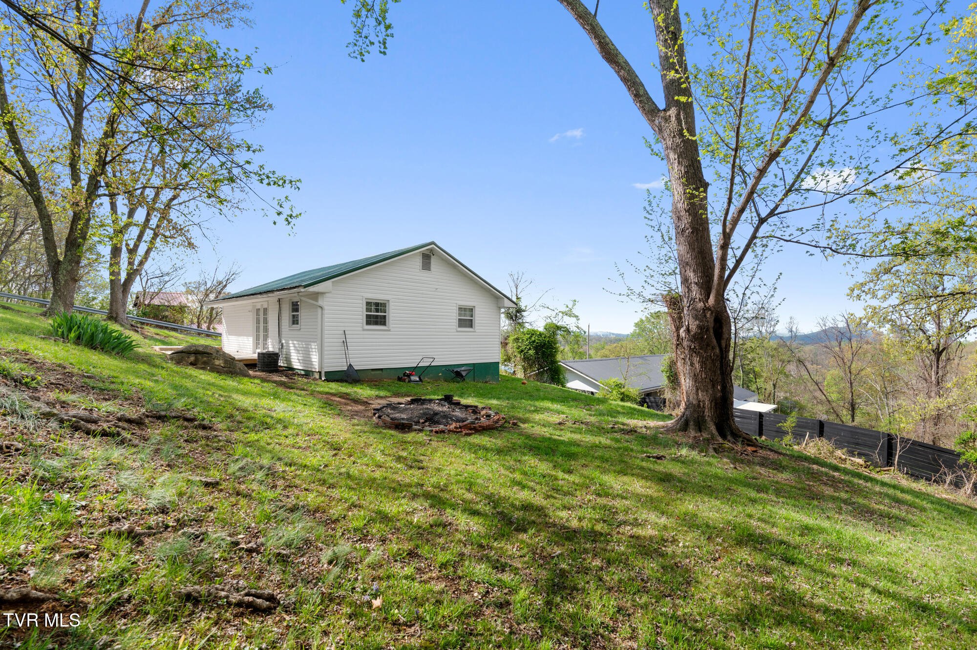 300 Gale Avenue, Kingsport, Tennessee image 5