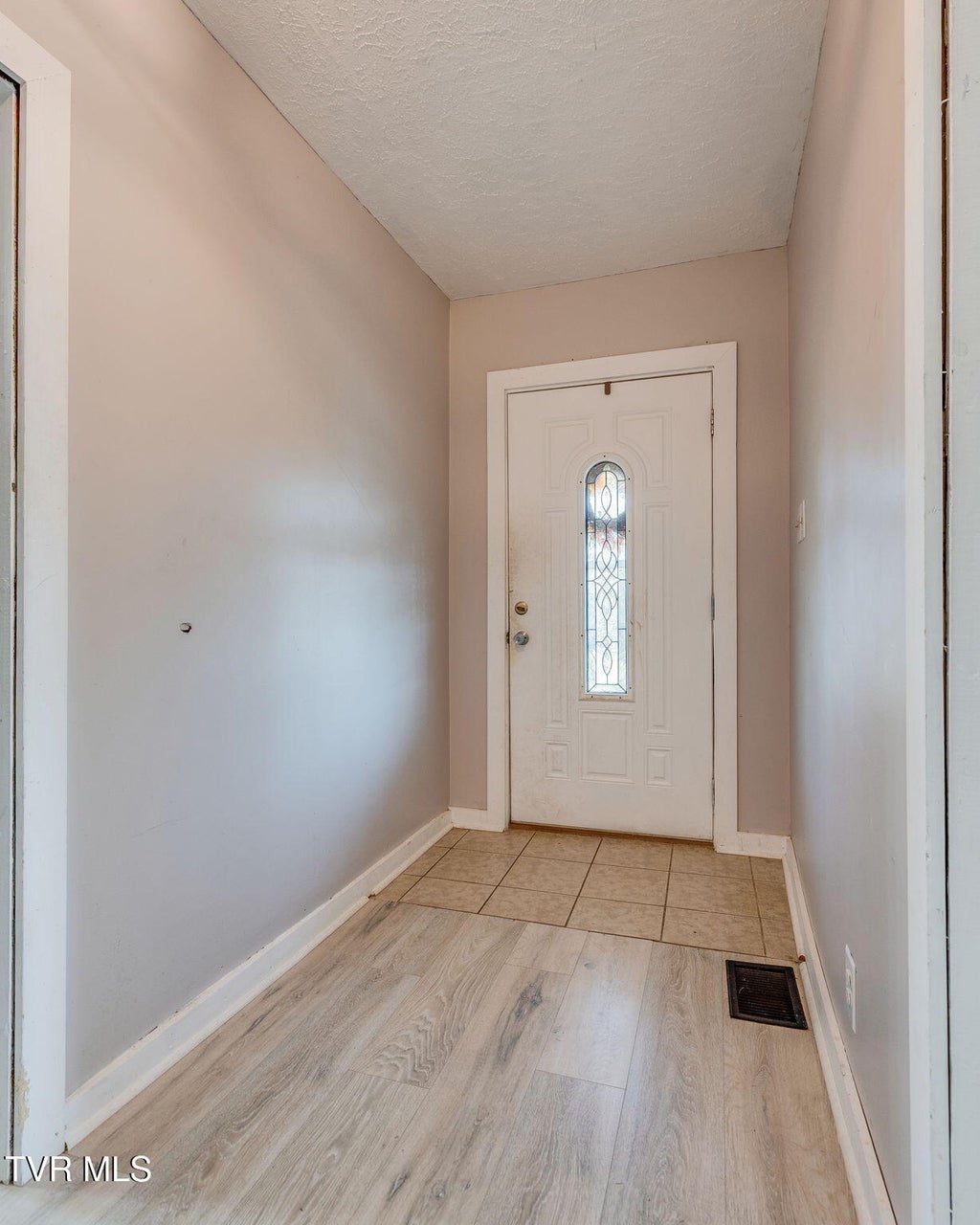 Photo of 340 Page Street, Bristol, VA 24201 (MLS # 10000813)
